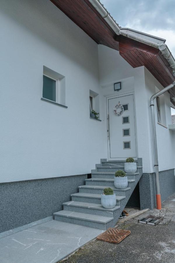 Apartma Lamberger 지로브니차 외부 사진